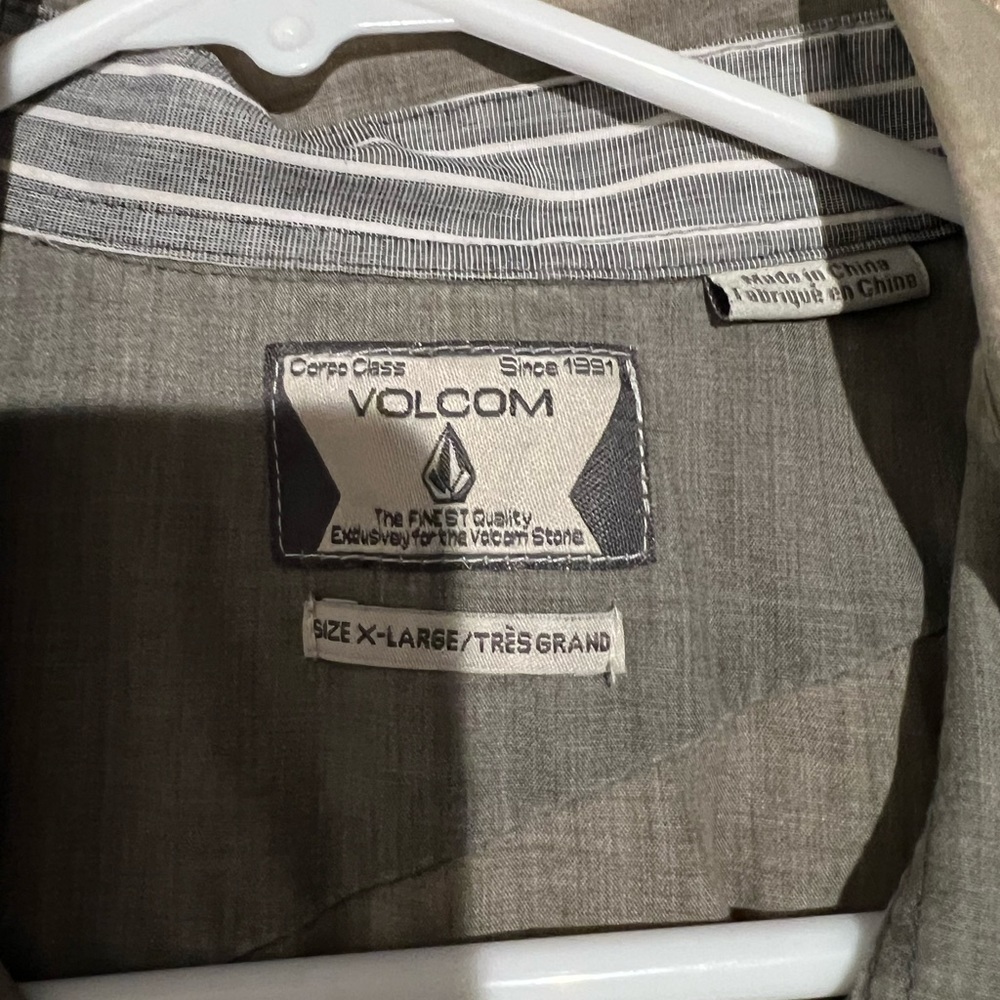 Volcom- Men’s Button Down Shirt - image 2